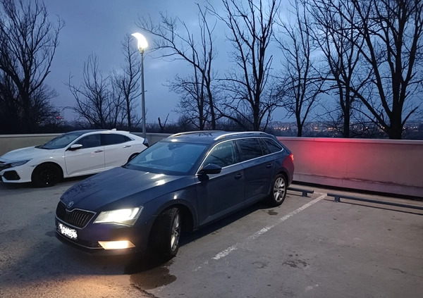 Skoda Superb cena 53600 przebieg: 300000, rok produkcji 2016 z Lublin małe 92